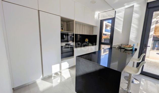 Odsprzedaż - Villa - Cabo Roig - Costa Blanca