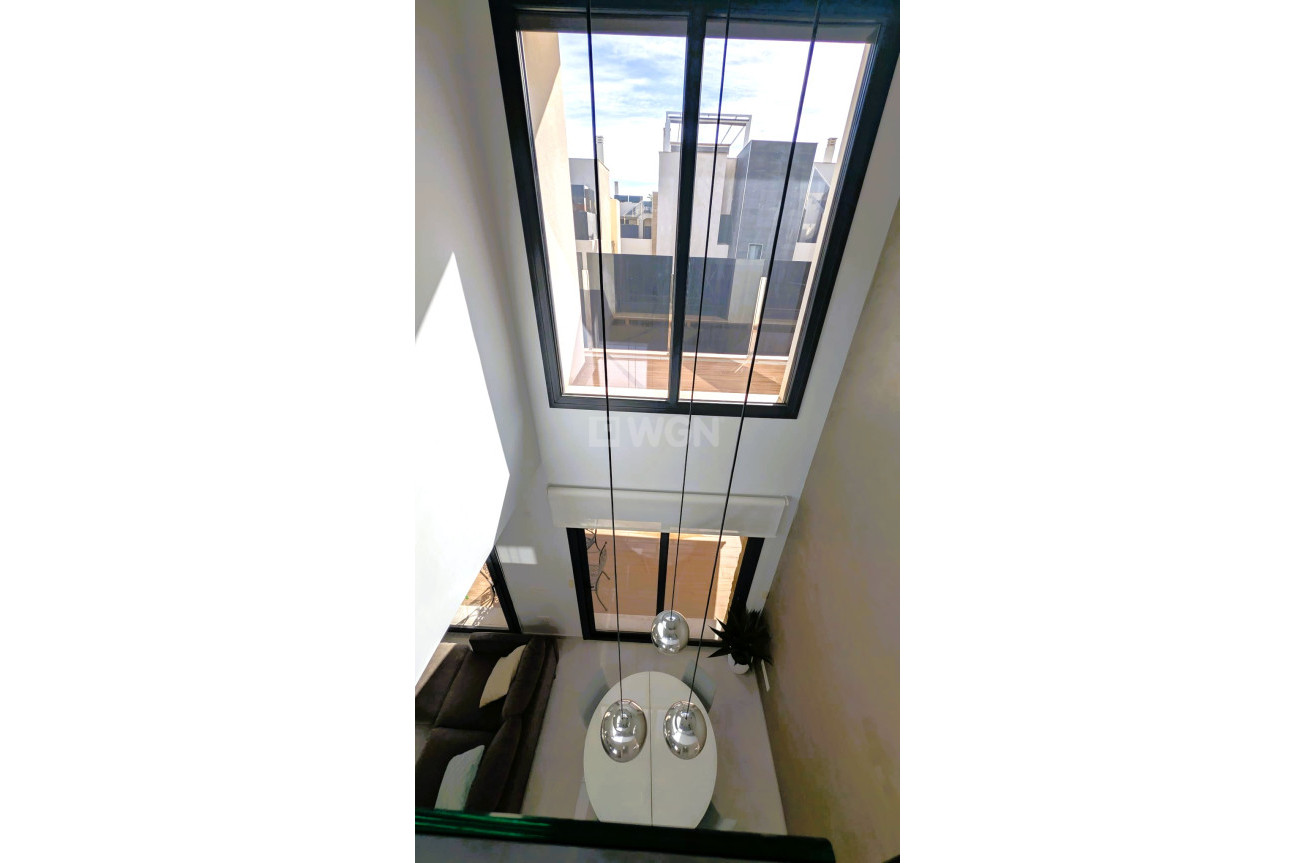 Odsprzedaż - Villa - Cabo Roig - Costa Blanca