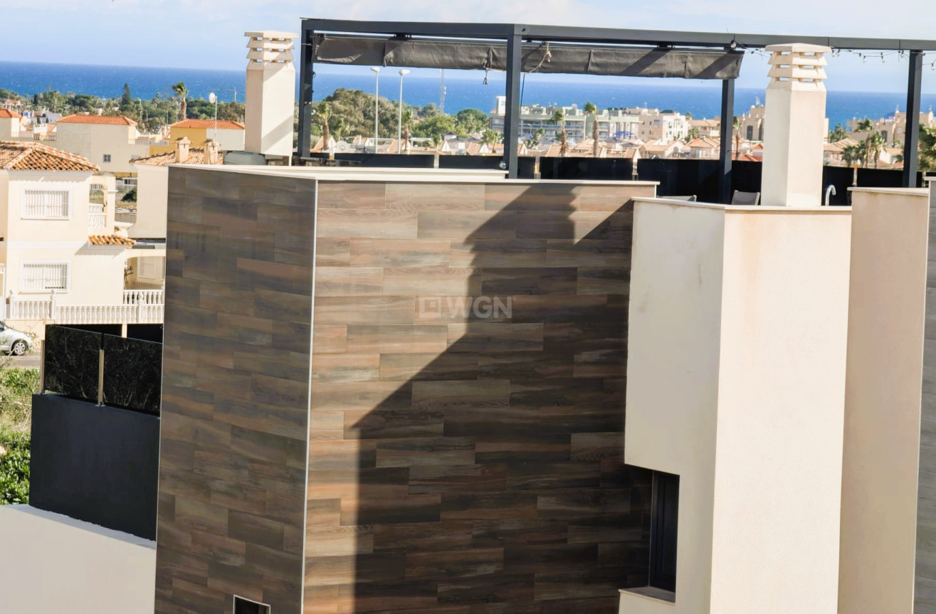 Odsprzedaż - Villa - Cabo Roig - Costa Blanca