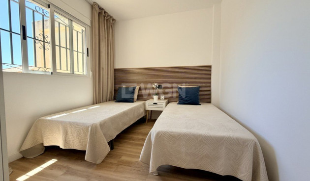 Odsprzedaż - Kamienica - Orihuela Costa - Costa Blanca