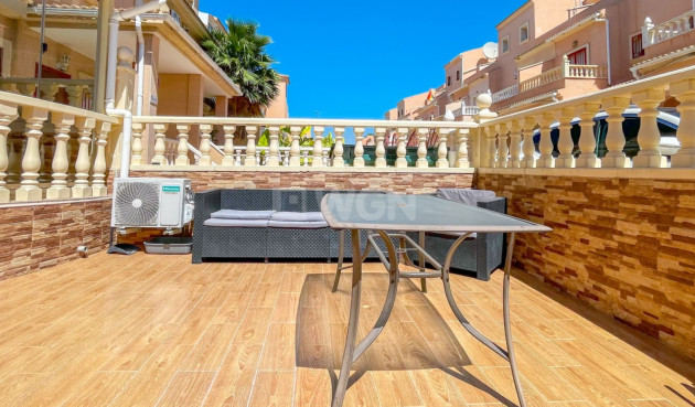 Odsprzedaż - Kamienica - Orihuela Costa - Costa Blanca
