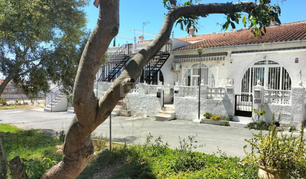 Odsprzedaż - Bungalow - Torrevieja - La Siesta - El Salado - Torreta