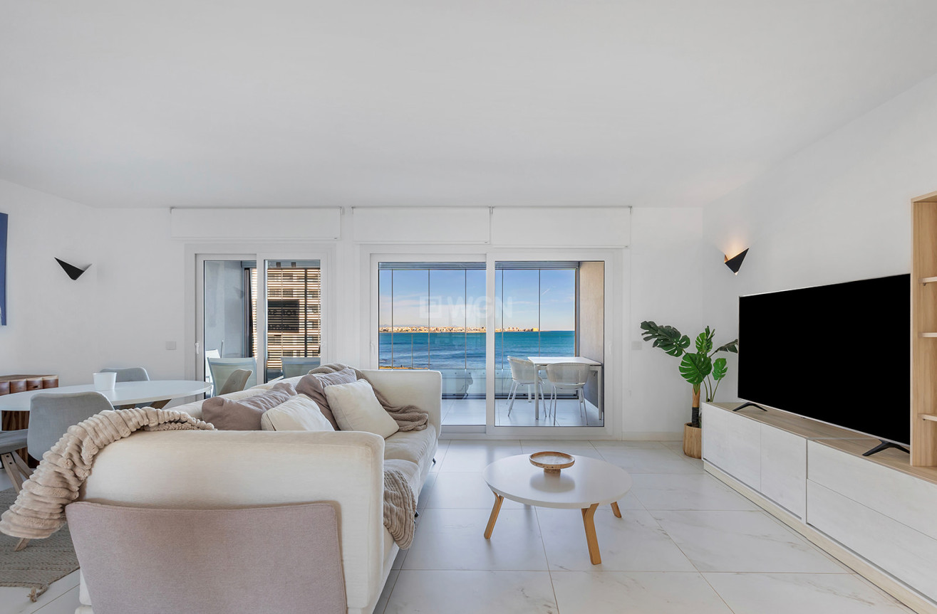 Odsprzedaż - Mieszkanie w bloku - Torrevieja - Costa Blanca