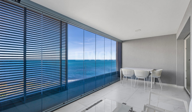 Odsprzedaż - Mieszkanie w bloku - Torrevieja - Costa Blanca