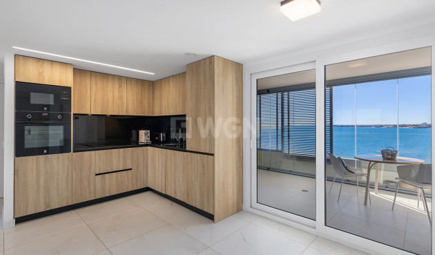 Odsprzedaż - Mieszkanie w bloku - Torrevieja - Costa Blanca