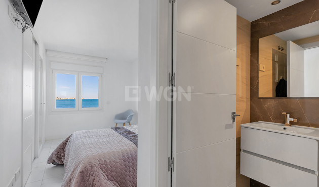 Odsprzedaż - Mieszkanie w bloku - Torrevieja - Costa Blanca