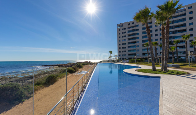 Odsprzedaż - Mieszkanie w bloku - Torrevieja - Costa Blanca