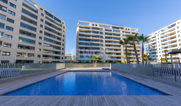 Odsprzedaż - Mieszkanie w bloku - Torrevieja - Costa Blanca