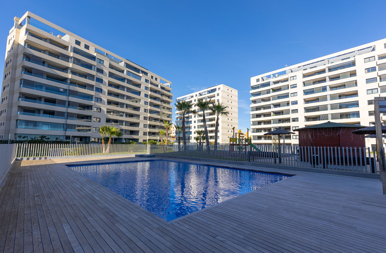 Odsprzedaż - Mieszkanie w bloku - Torrevieja - Costa Blanca