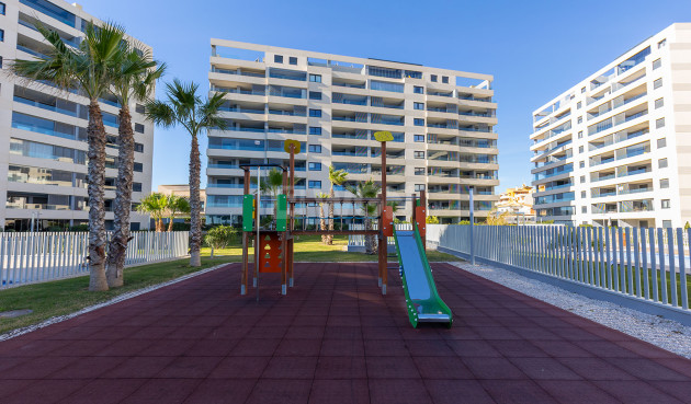 Odsprzedaż - Mieszkanie w bloku - Torrevieja - Costa Blanca