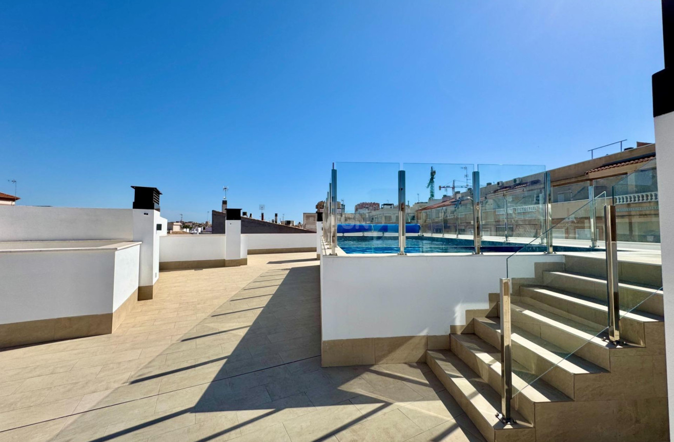 Odsprzedaż - Mieszkanie w bloku - Torrevieja - Habaneras