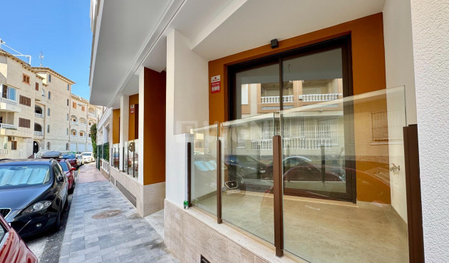 Odsprzedaż - Mieszkanie w bloku - Torrevieja - Habaneras