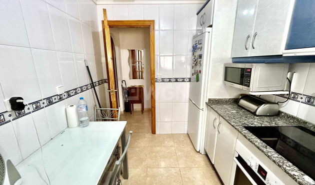 Odsprzedaż - Mieszkanie w bloku - Torremendo - Costa Blanca