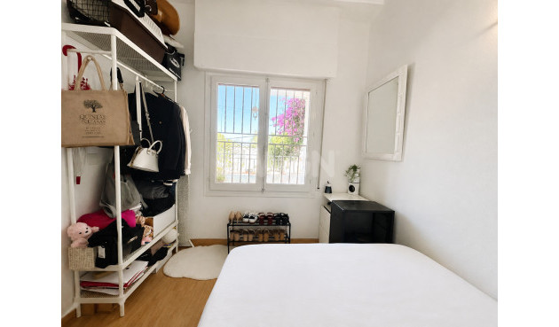 Odsprzedaż - Mieszkanie w bloku - Cabo Roig - Costa Blanca