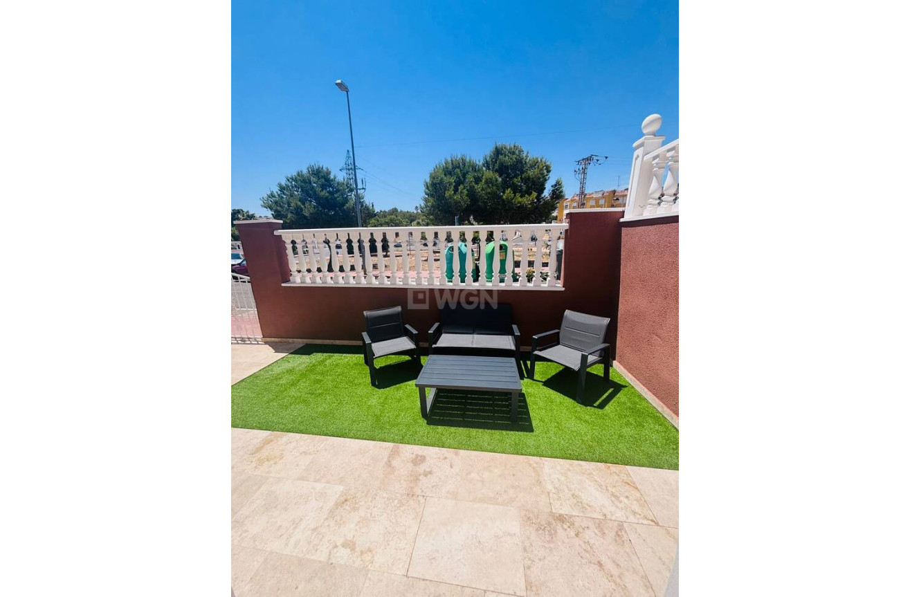 Odsprzedaż - Villa - Villamartin - Costa Blanca