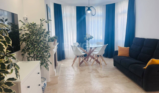Odsprzedaż - Villa - Villamartin - Costa Blanca