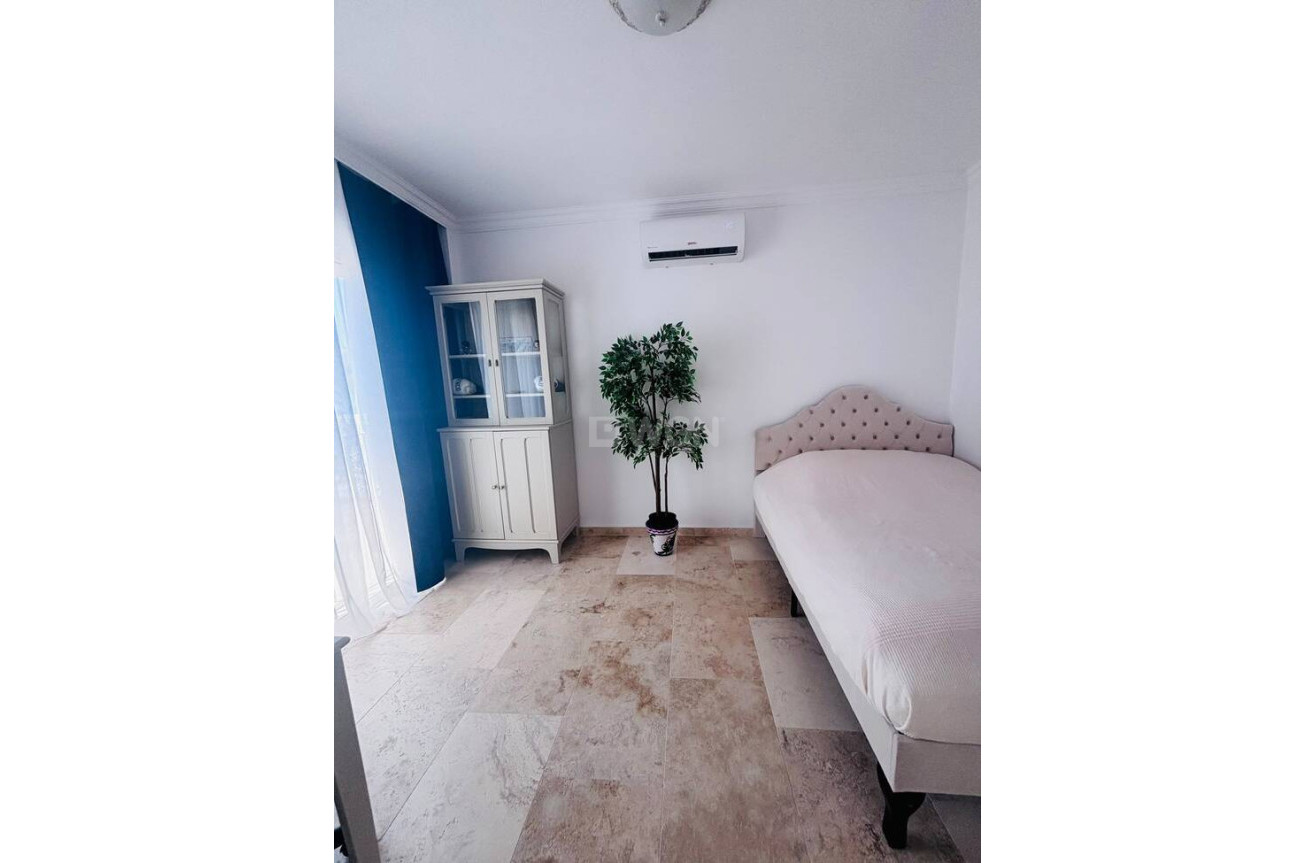 Odsprzedaż - Villa - Villamartin - Costa Blanca