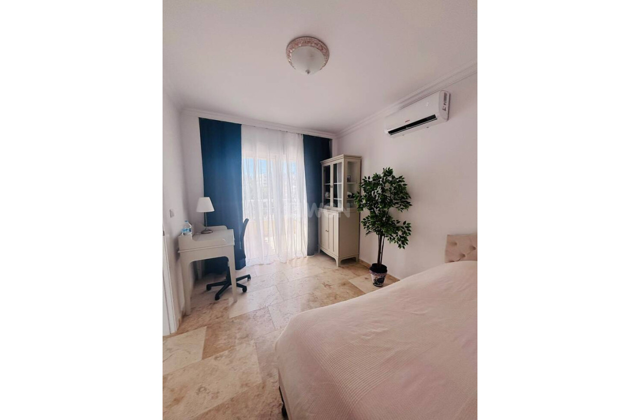 Odsprzedaż - Villa - Villamartin - Costa Blanca