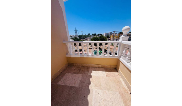 Odsprzedaż - Villa - Villamartin - Costa Blanca