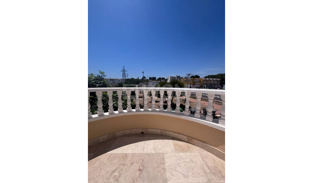 Odsprzedaż - Villa - Villamartin - Costa Blanca