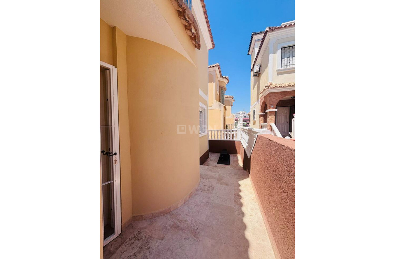 Odsprzedaż - Villa - Villamartin - Costa Blanca