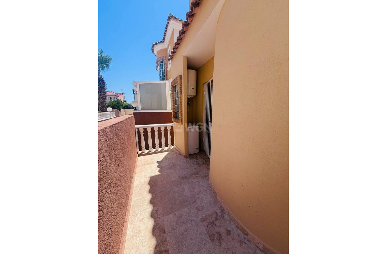 Odsprzedaż - Villa - Villamartin - Costa Blanca