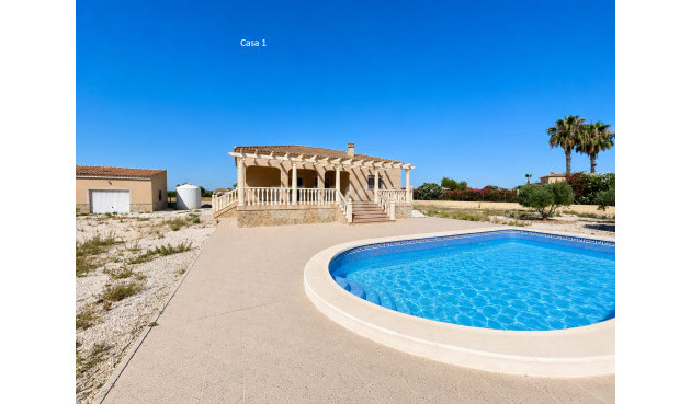 Odsprzedaż - Villa - Catral - Costa Blanca