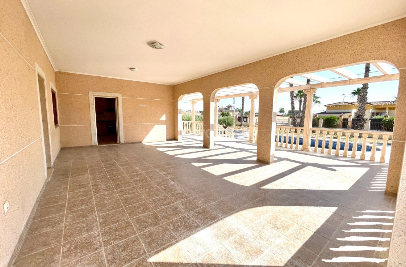 Odsprzedaż - Villa - Catral - Costa Blanca