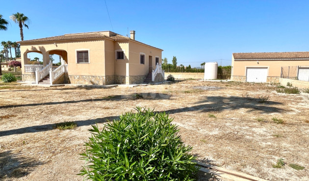 Odsprzedaż - Villa - Catral - Costa Blanca
