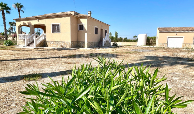 Odsprzedaż - Villa - Catral - Costa Blanca