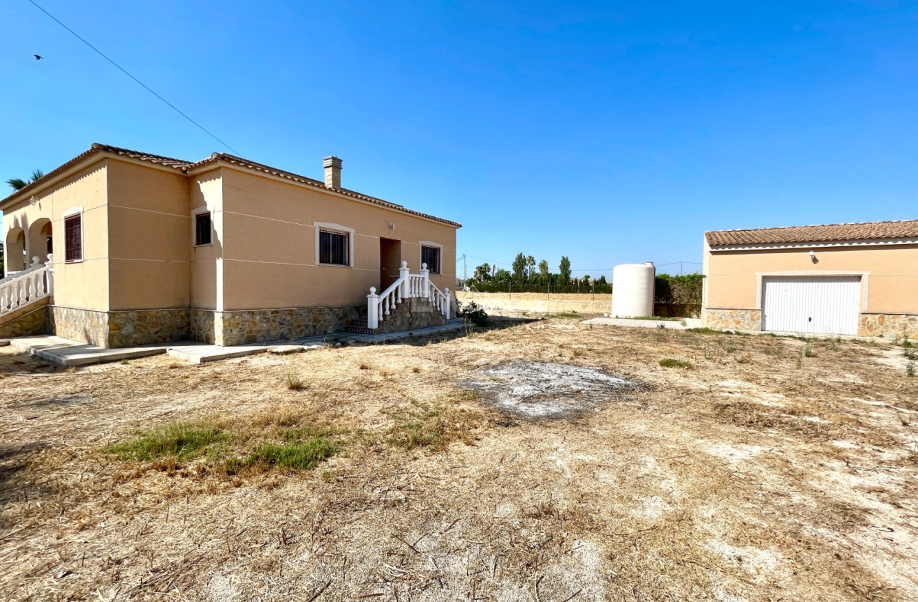 Odsprzedaż - Villa - Catral - Costa Blanca