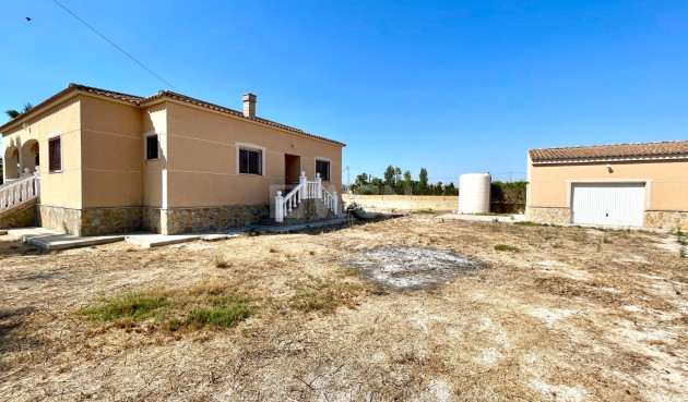 Odsprzedaż - Villa - Catral - Costa Blanca