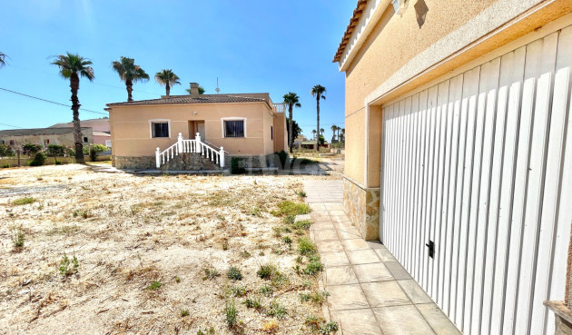 Odsprzedaż - Villa - Catral - Costa Blanca
