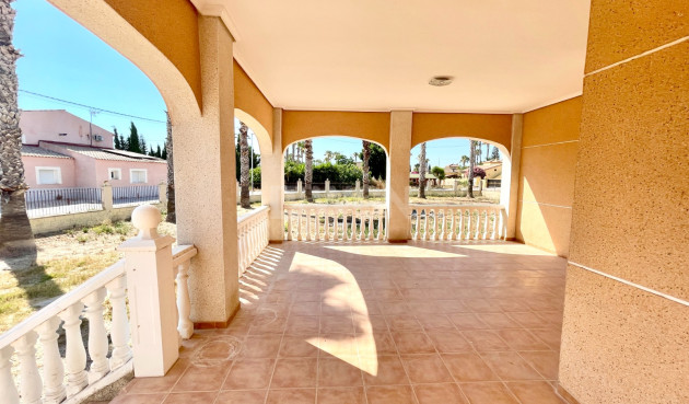 Odsprzedaż - Villa - Catral - Costa Blanca