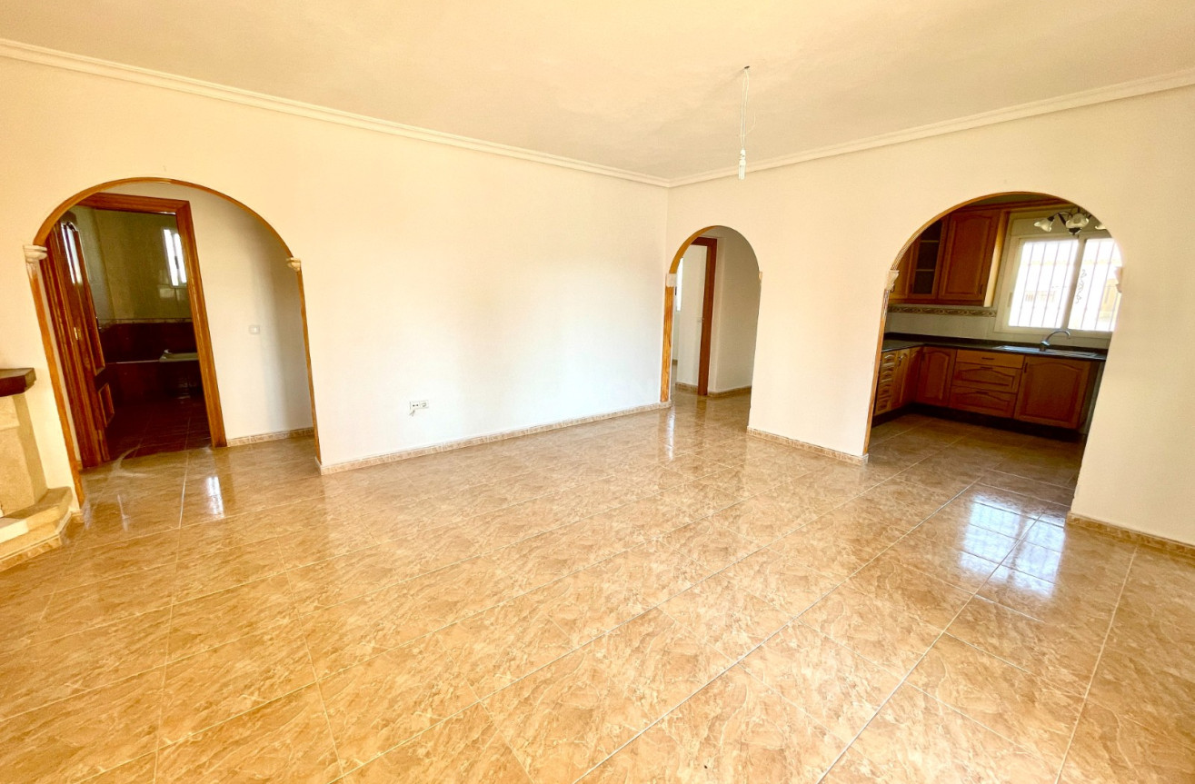 Odsprzedaż - Villa - Catral - Costa Blanca