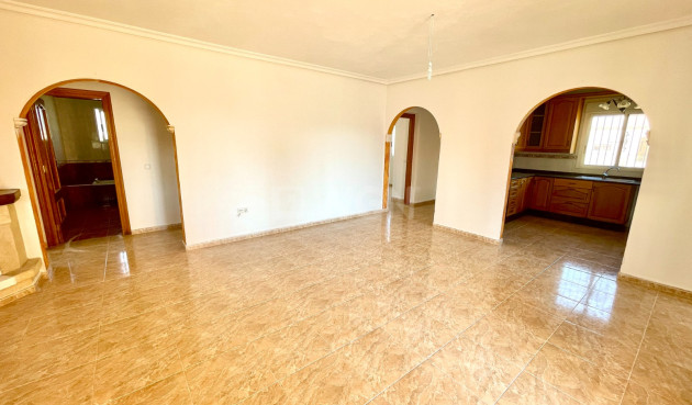 Odsprzedaż - Villa - Catral - Costa Blanca