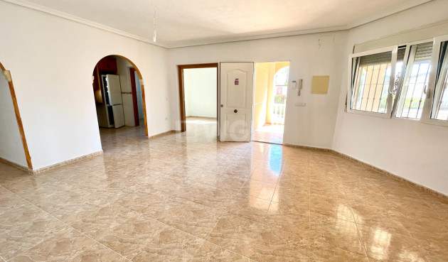Odsprzedaż - Villa - Catral - Costa Blanca