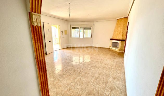 Odsprzedaż - Villa - Catral - Costa Blanca