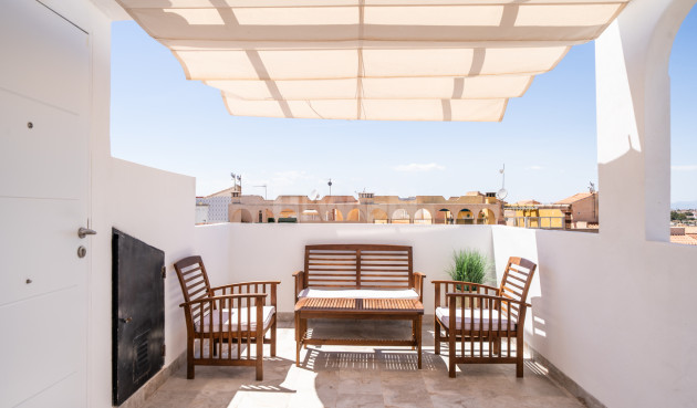 Odsprzedaż - Mieszkanie w bloku - Torrevieja - El Chaparral