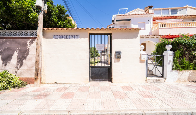 Odsprzedaż - Mieszkanie w bloku - Torrevieja - El Chaparral