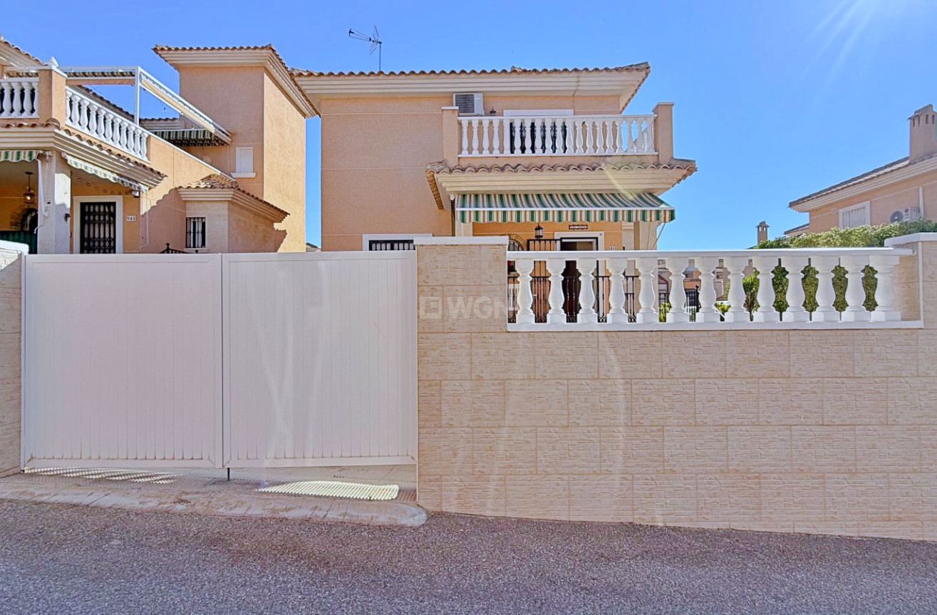 Odsprzedaż - Villa - Orihuela - Inland