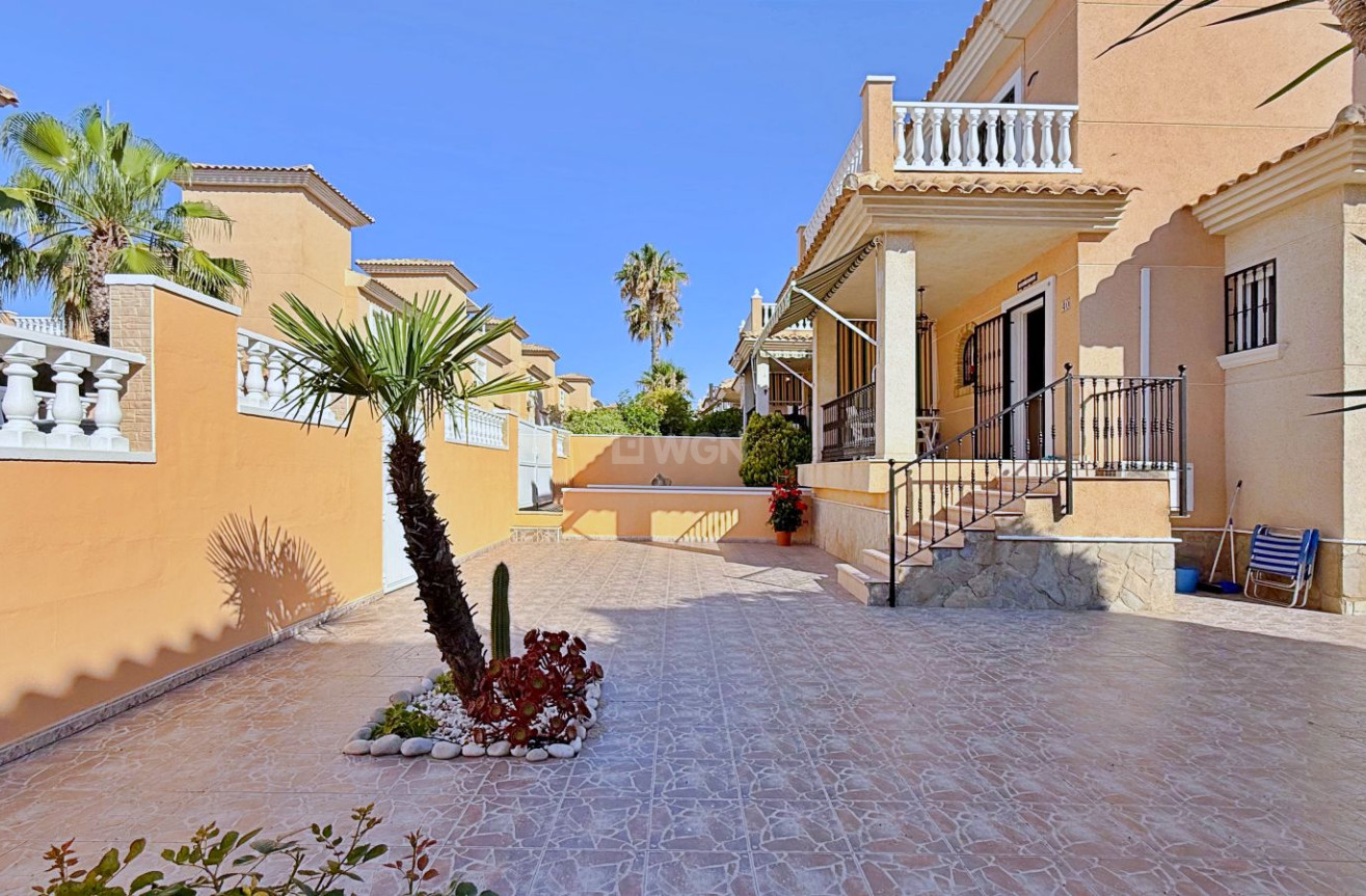 Odsprzedaż - Villa - Orihuela - Inland