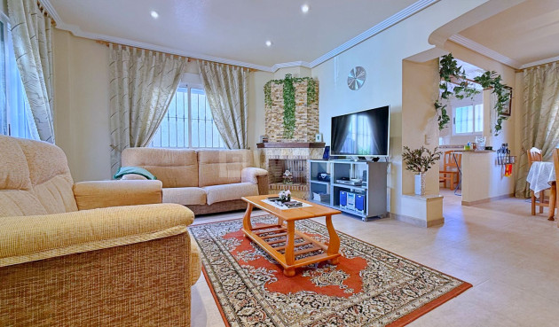 Odsprzedaż - Villa - Orihuela - Inland