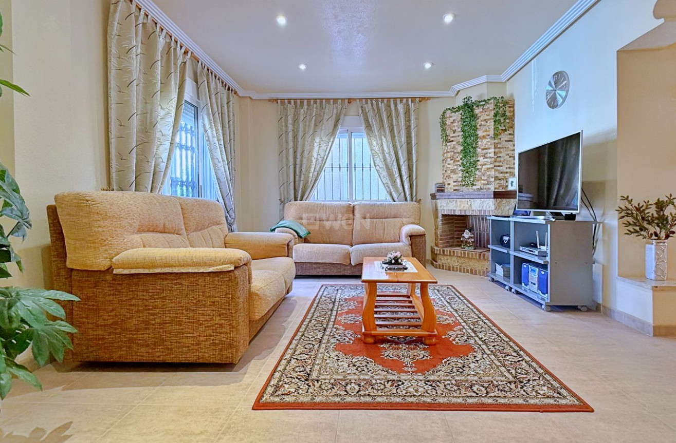 Odsprzedaż - Villa - Orihuela - Inland