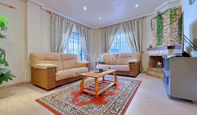 Odsprzedaż - Villa - Orihuela - Inland