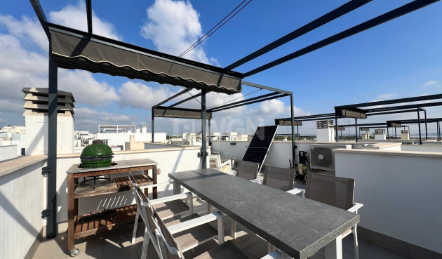 Odsprzedaż - Villa - Orihuela Costa - Villamartín-las Filipinas