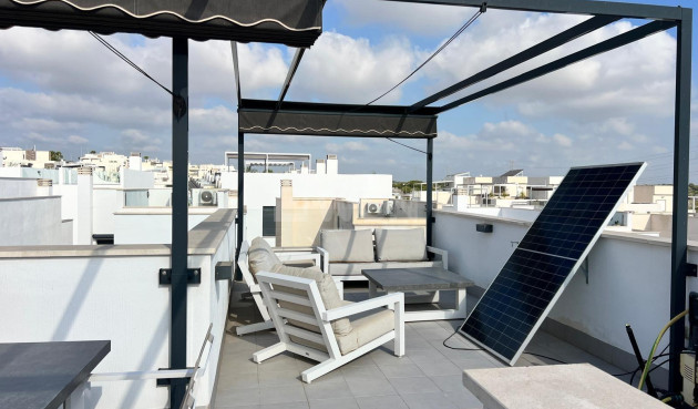 Odsprzedaż - Villa - Orihuela Costa - Villamartín-las Filipinas
