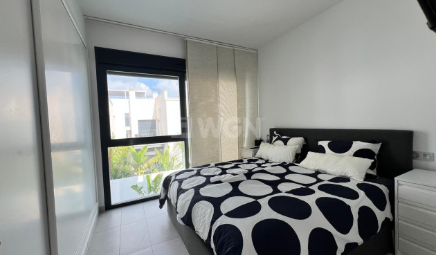 Odsprzedaż - Villa - Orihuela Costa - Villamartín-las Filipinas