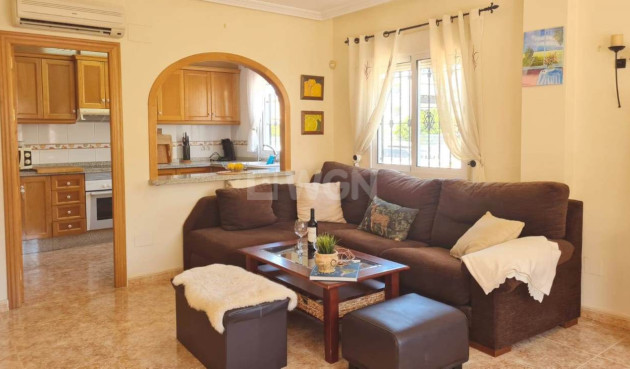 Odsprzedaż - Villa - Villamartin - Costa Blanca