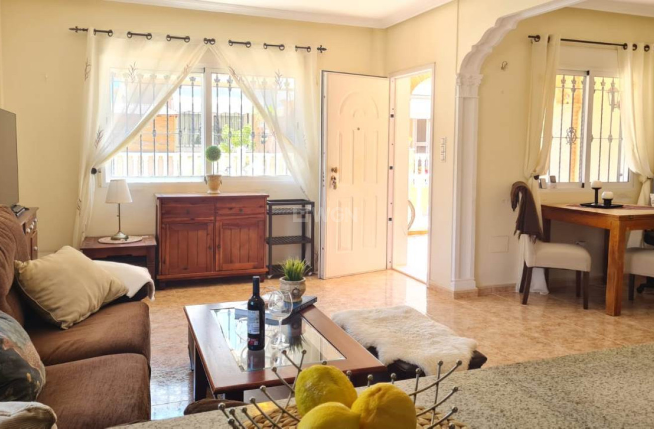 Odsprzedaż - Villa - Villamartin - Costa Blanca